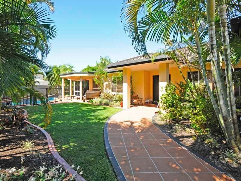 51 Charolais Crescent, Benowa Waters QLD 4217