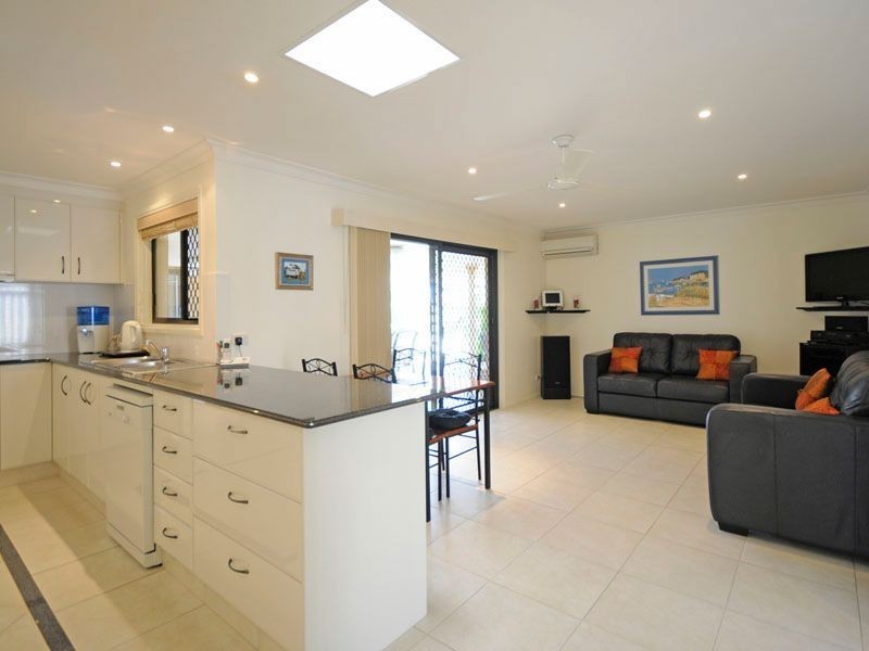 3 Braemer Court, Benowa Waters QLD 4217