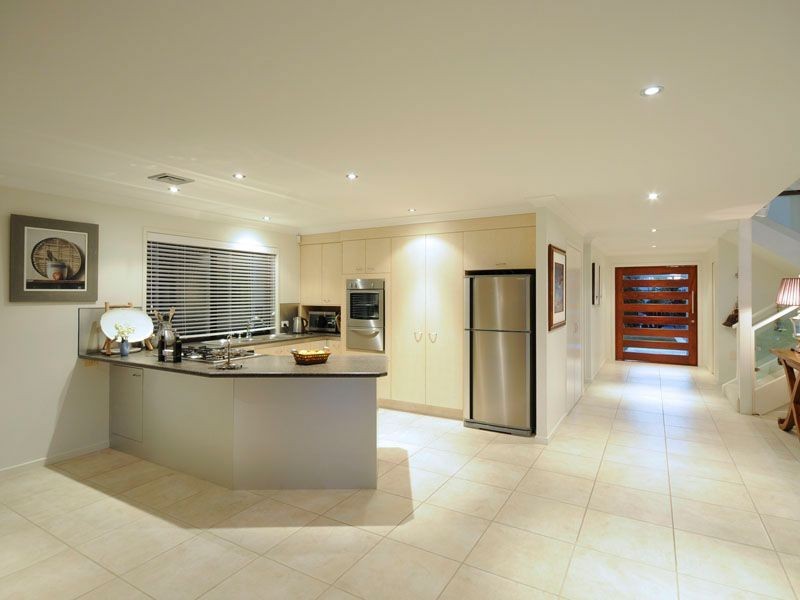 41 River Crescent, Broadbeach Waters QLD 4218