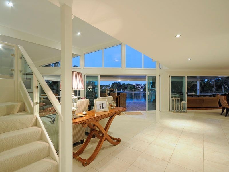 41 River Crescent, Broadbeach Waters QLD 4218