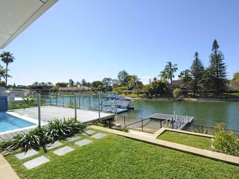 41 Sophie Avenue, Broadbeach Waters QLD 4218