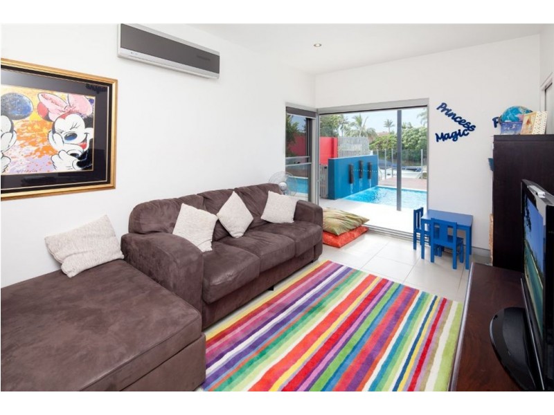 41 Sophie Avenue, Broadbeach Waters QLD 4218