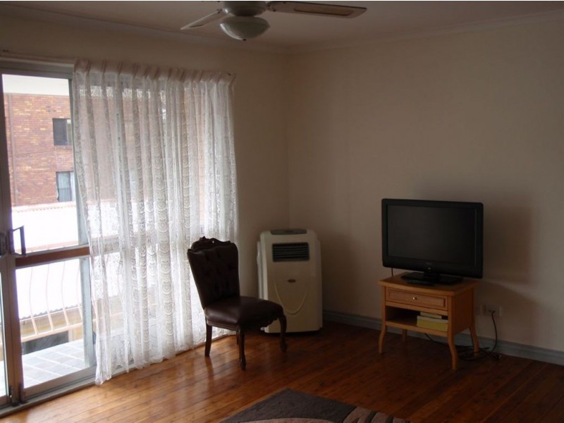 4/14 Garden  Street, Southport QLD 4215