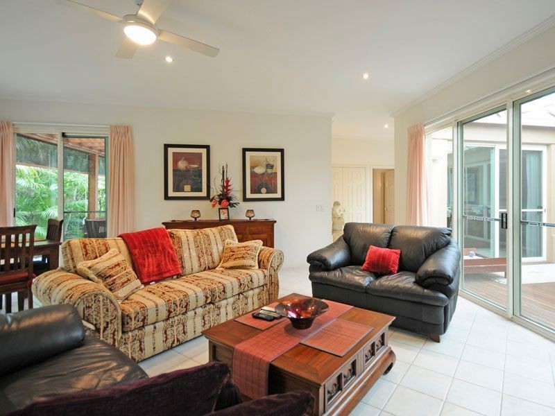 21 Abby  Crescent, Ashmore QLD 4214