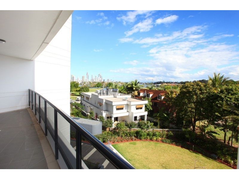 708/2 Aqua Street, Southport QLD 4215