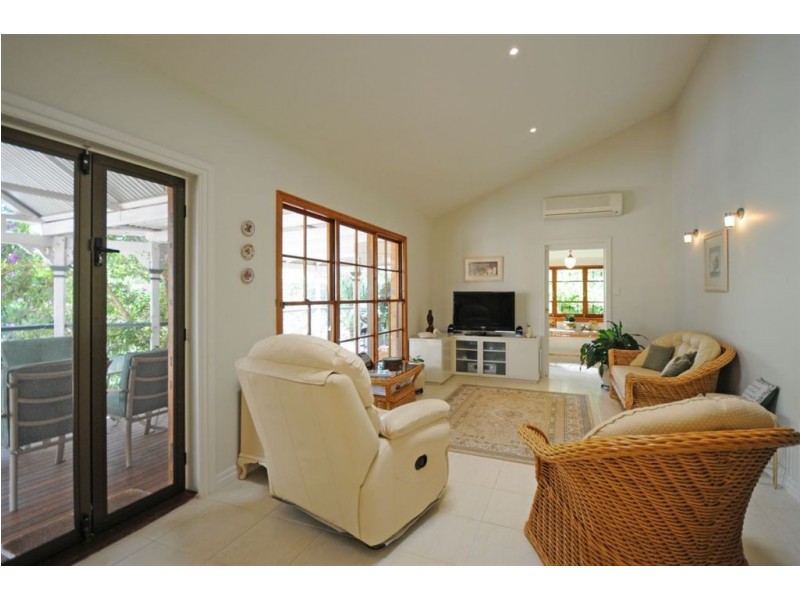 35 Reed Street, Ashmore QLD 4214