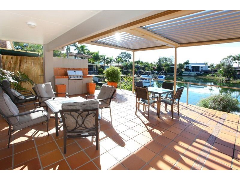 137 Witt Avenue, Carrara QLD 4211