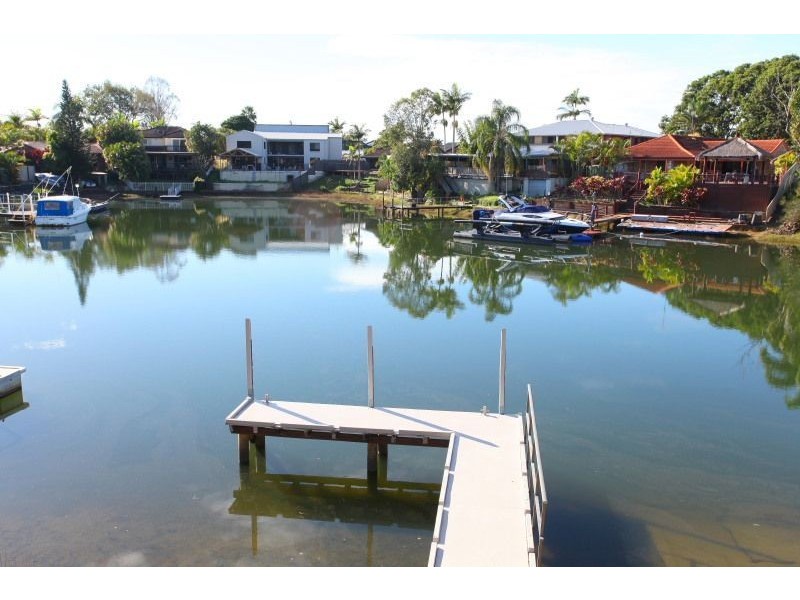 137 Witt Avenue, Carrara QLD 4211