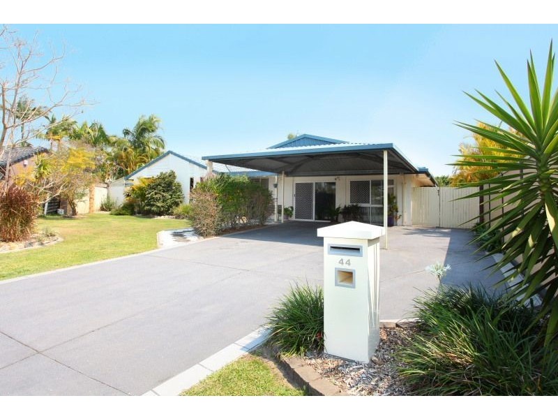 44 Lochinvar Court, Ashmore QLD 4214