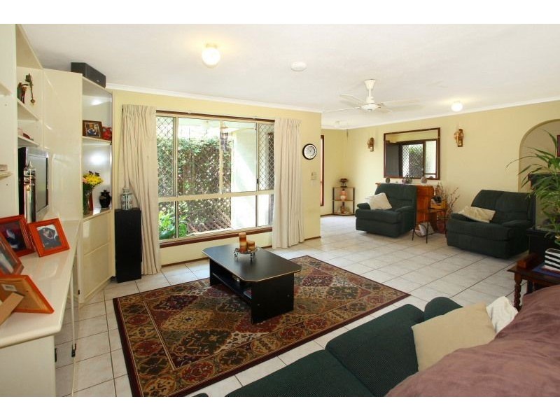 44 Lochinvar Court, Ashmore QLD 4214