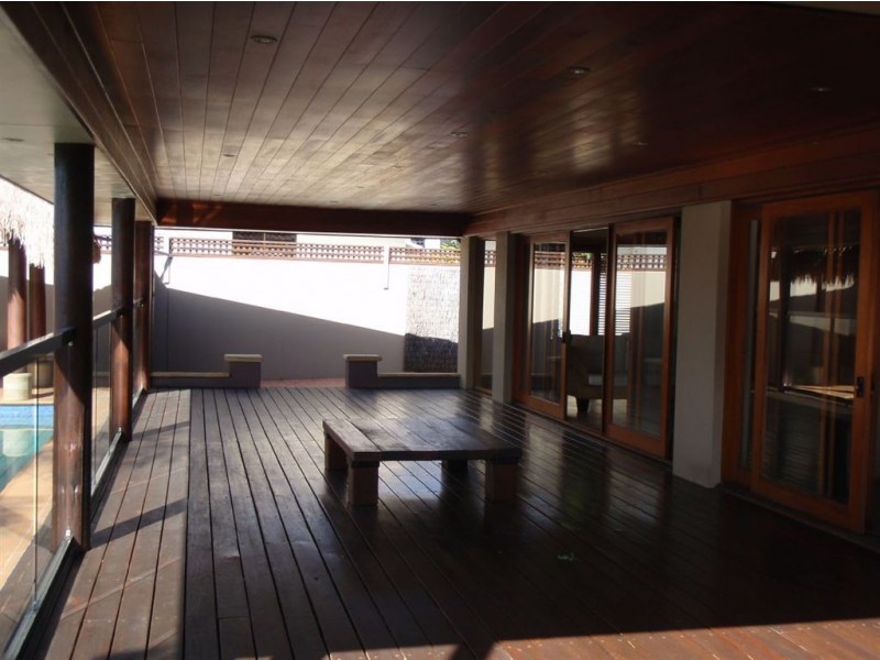 15 Saywell  Street, Sorrento QLD 4217