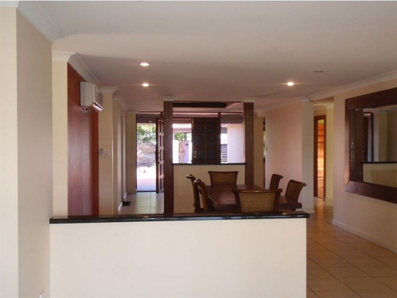 15 Saywell  Street, Sorrento QLD 4217