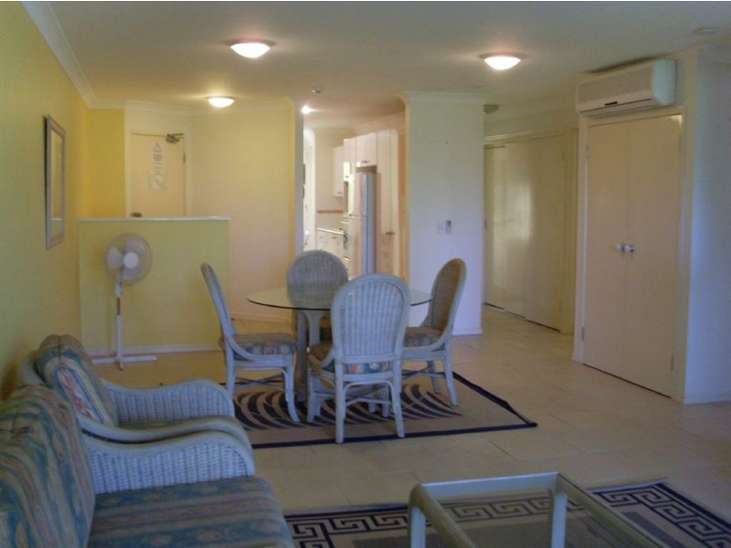 E14/14 Great Hall Drive, Miami QLD 4220