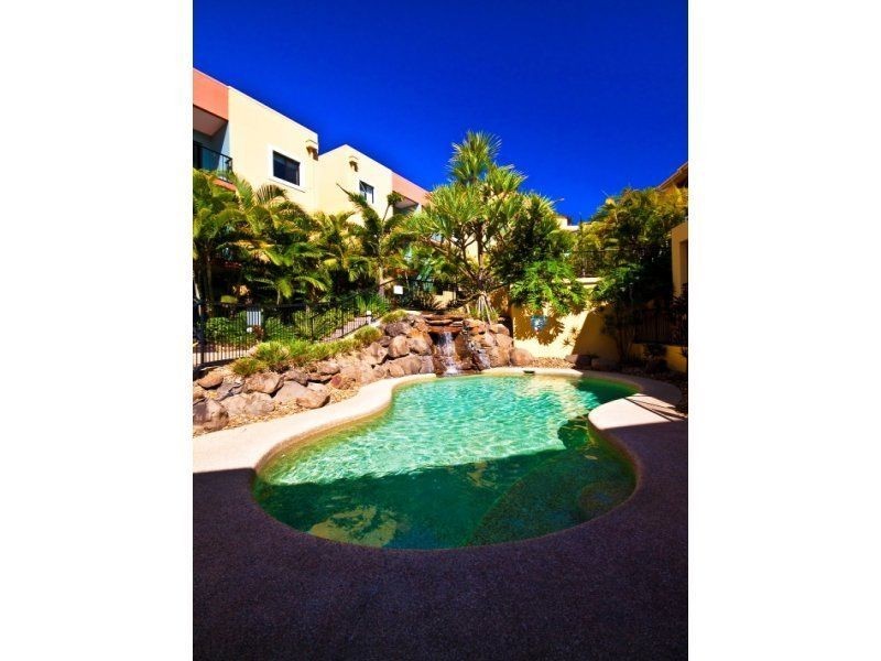E14/14 Great Hall Drive, Miami QLD 4220