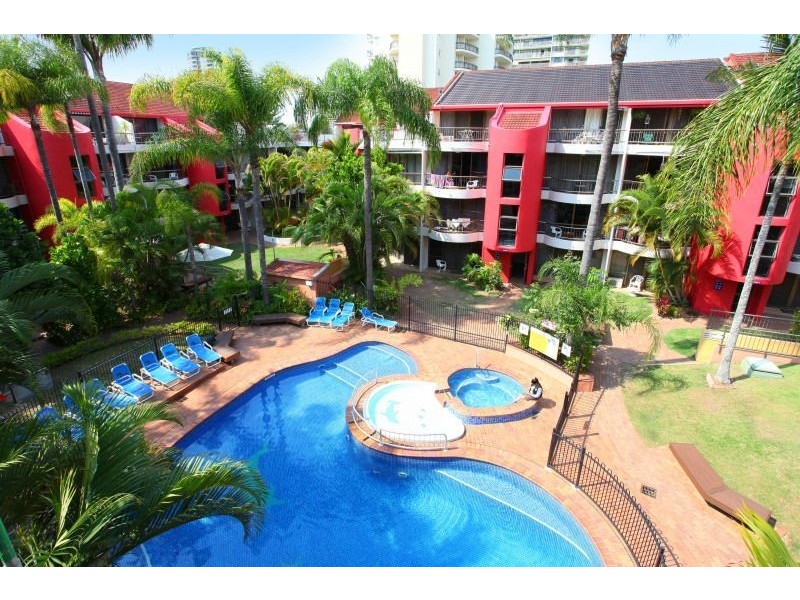 19/38 Enderley Avenue, Surfers Paradise QLD 4217