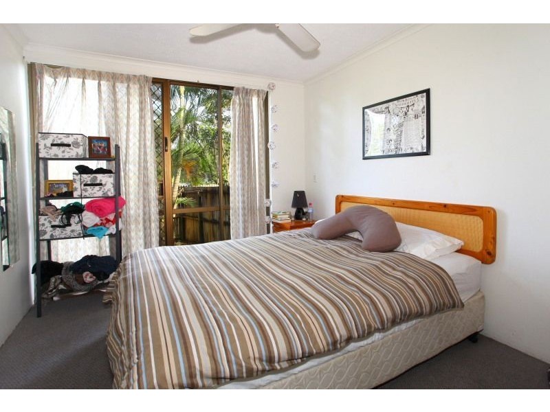 19/38 Enderley Avenue, Surfers Paradise QLD 4217