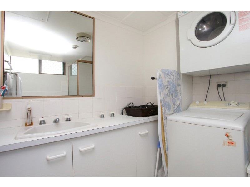 19/38 Enderley Avenue, Surfers Paradise QLD 4217