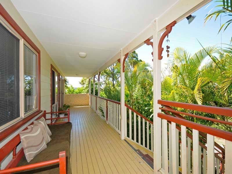 10 Paddington Drive, Carrara QLD 4211