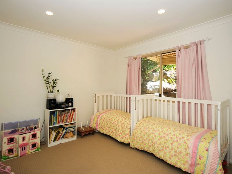 10 Paddington Drive, Carrara QLD 4211