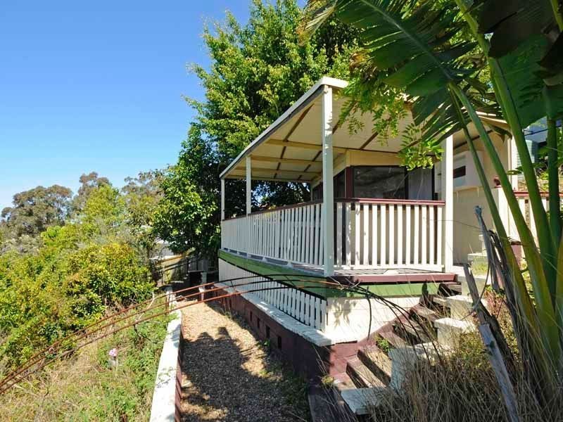 10 Paddington Drive, Carrara QLD 4211