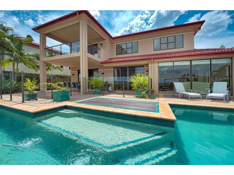 87 Edinburgh Road, Benowa Waters QLD 4217