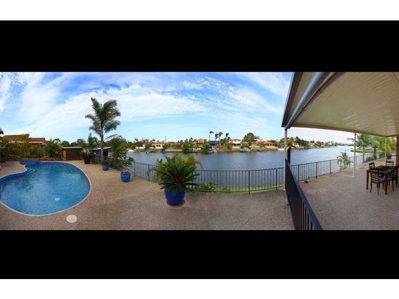 36 Ayrshire Avenue, Benowa QLD 4217