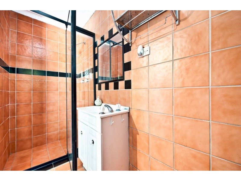 65 Currumburra Road, Ashmore QLD 4214