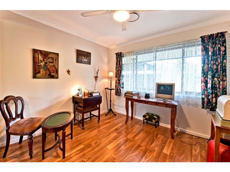 3 Evelyn Court, Benowa QLD 4217