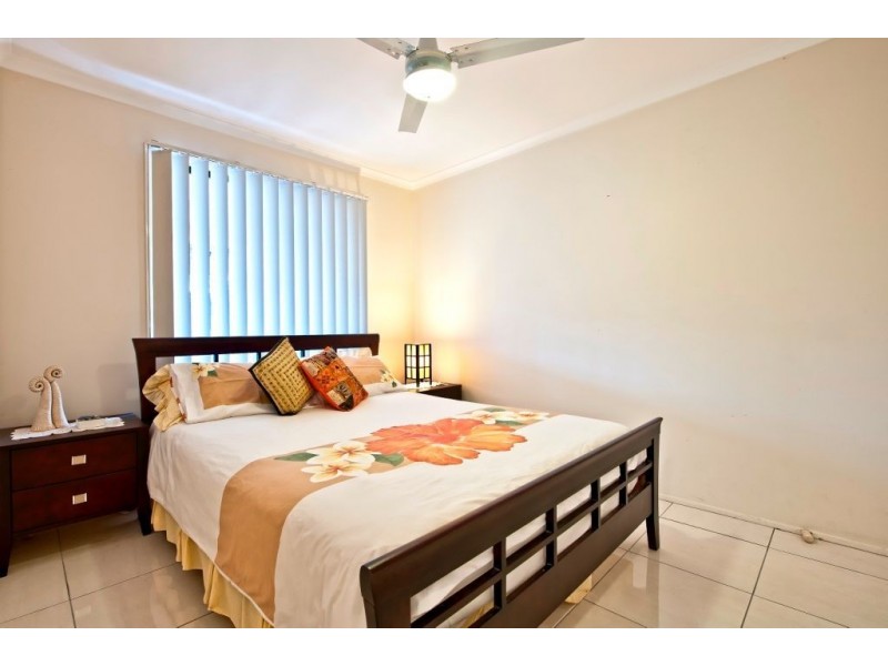 2/54 Galloway Drive, Ashmore QLD 4214