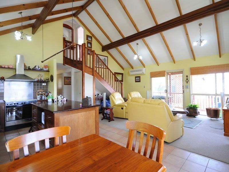 12 Paddington Drive, Carrara QLD 4211