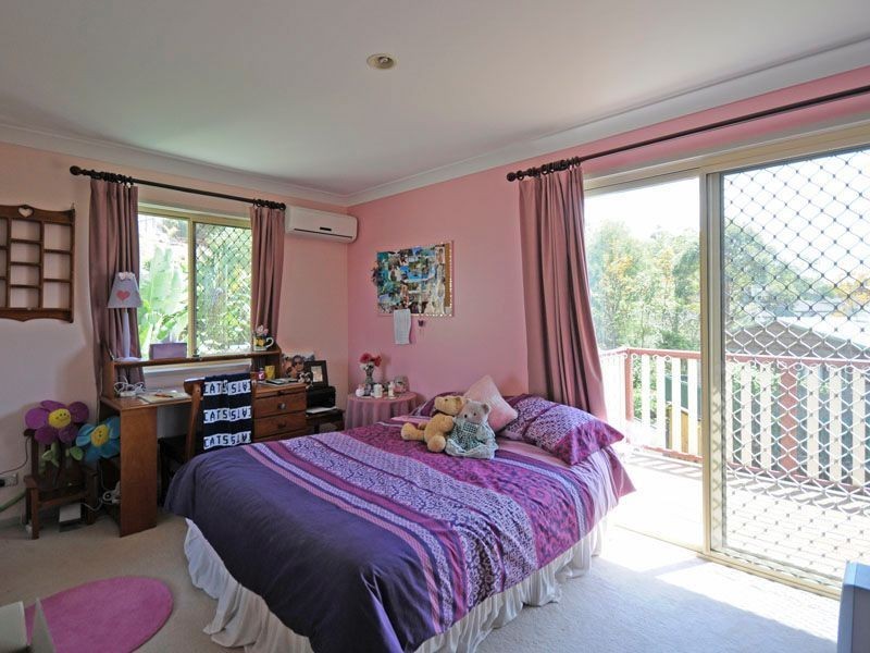 12 Paddington Drive, Carrara QLD 4211