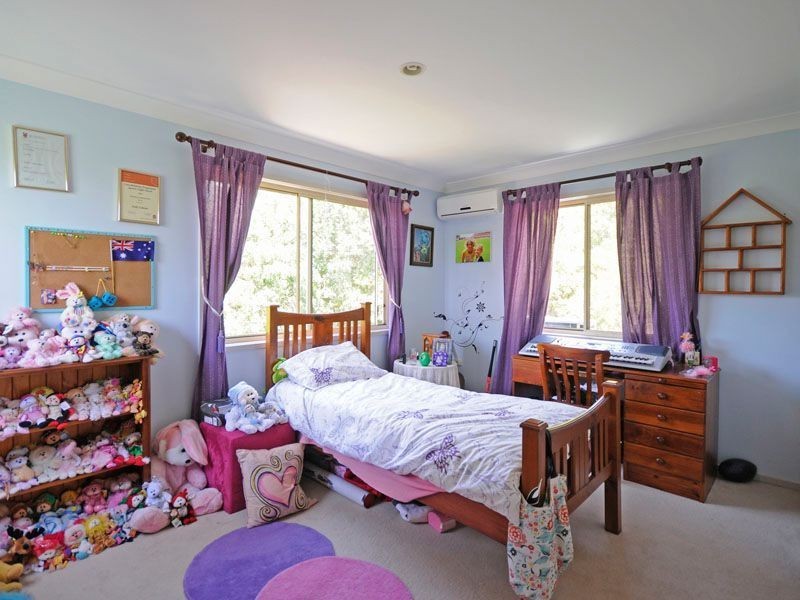 12 Paddington Drive, Carrara QLD 4211