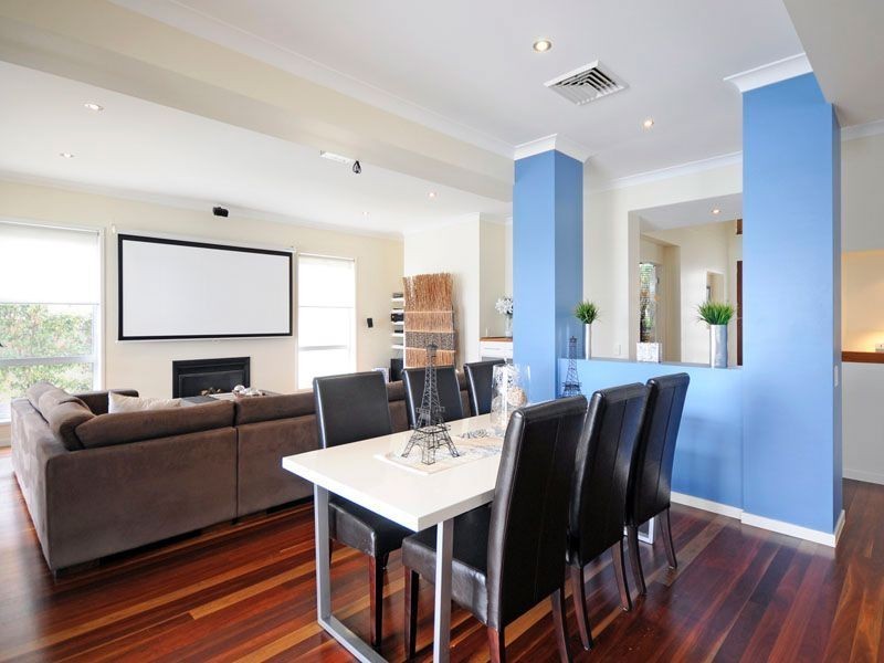 117 Edinburgh Road, Benowa Waters QLD 4217