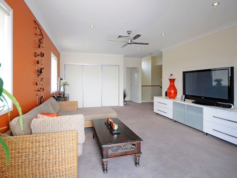 117 Edinburgh Road, Benowa Waters QLD 4217