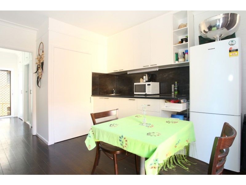 8/17 Stanhill Drive, Surfers Paradise QLD 4217