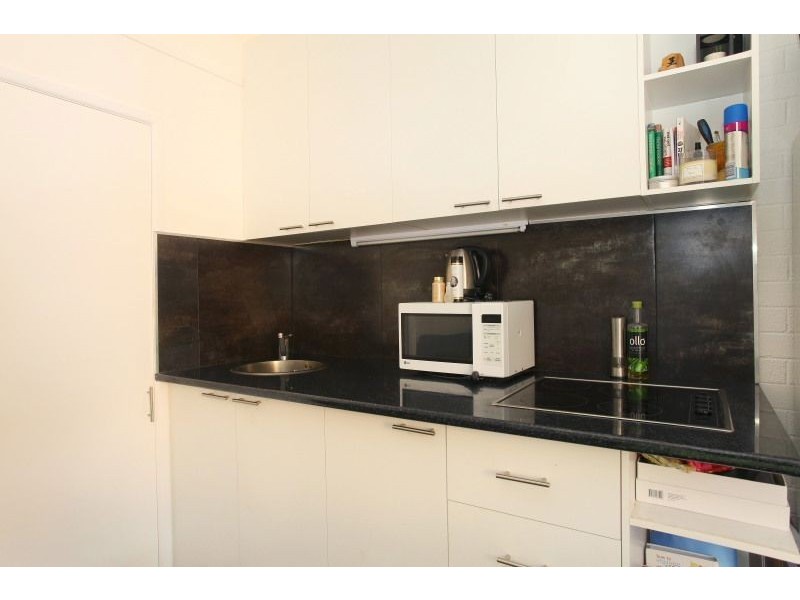 8/17 Stanhill Drive, Surfers Paradise QLD 4217