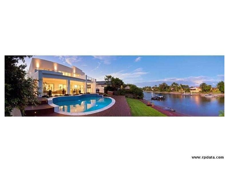 97 Campbell Street, Sorrento QLD 4217