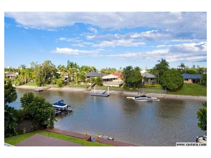 97 Campbell Street, Sorrento QLD 4217