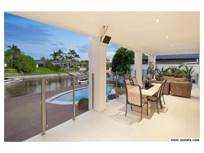 97 Campbell Street, Sorrento QLD 4217