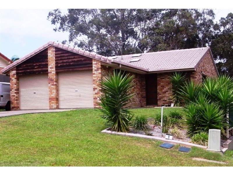 2/4 Dalton Street, Southport QLD 4215