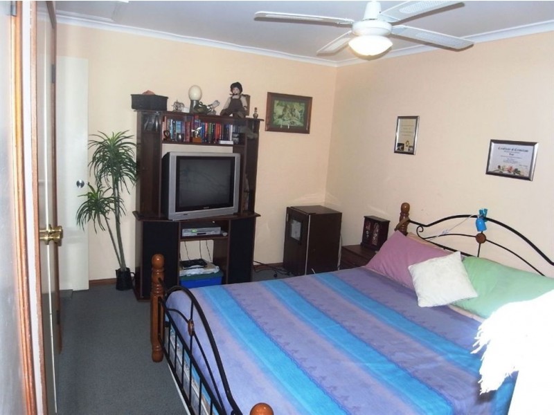 2/4 Dalton Street, Southport QLD 4215