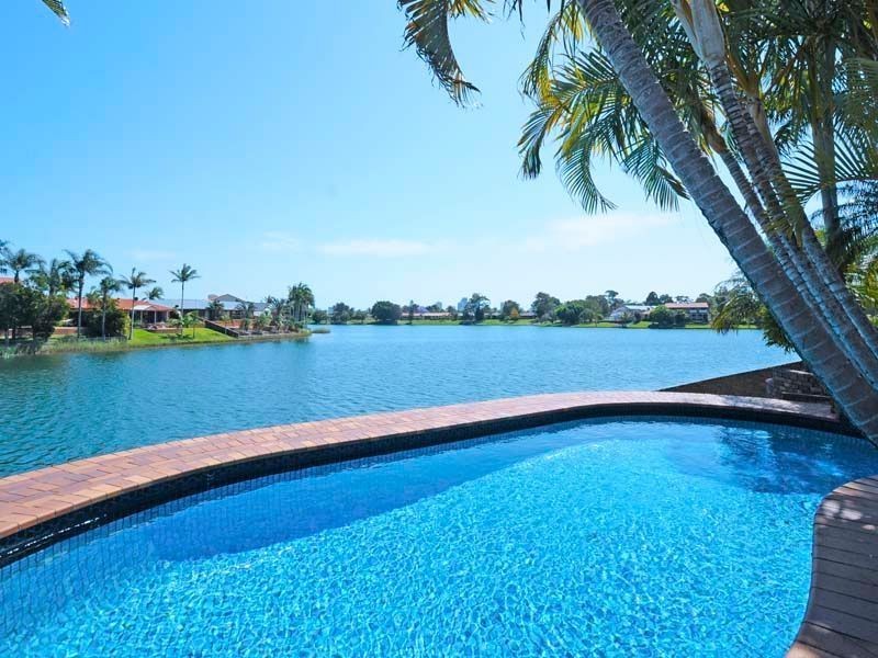 13 Deloraine Court, Mermaid Waters QLD 4218