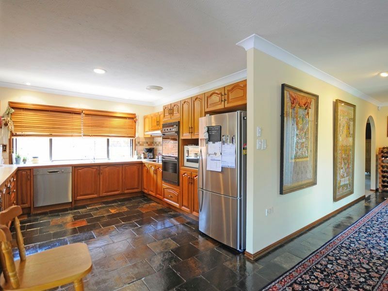 13 Deloraine Court, Mermaid Waters QLD 4218