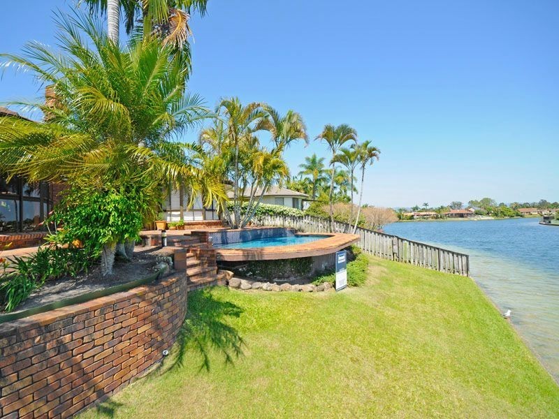 13 Deloraine Court, Mermaid Waters QLD 4218