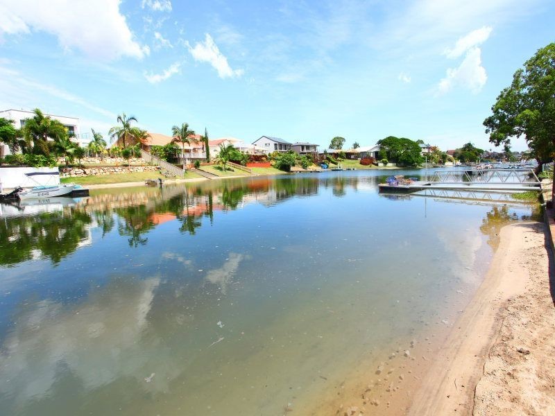 10 Mackay Close, Sorrento QLD 4217
