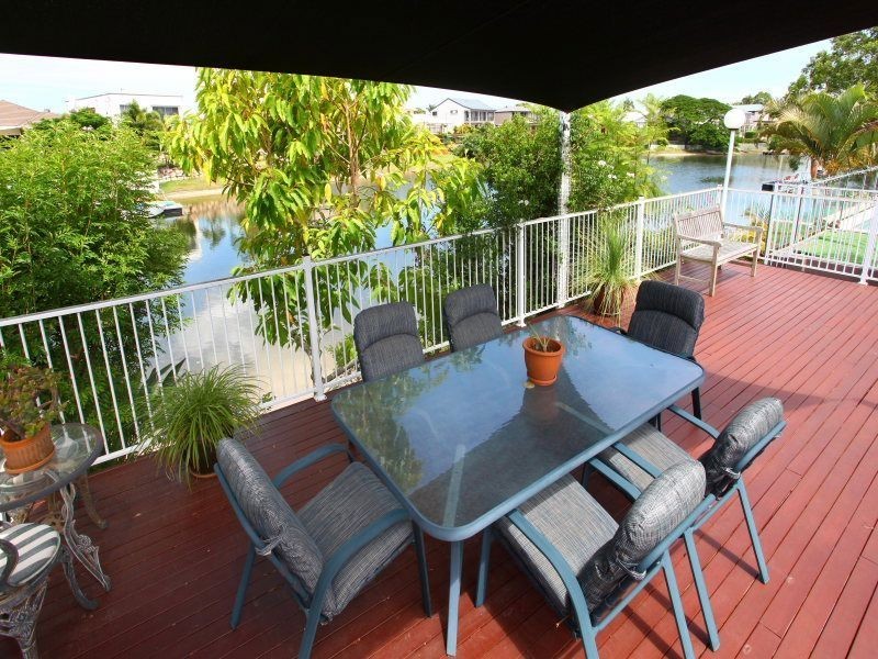 10 Mackay Close, Sorrento QLD 4217