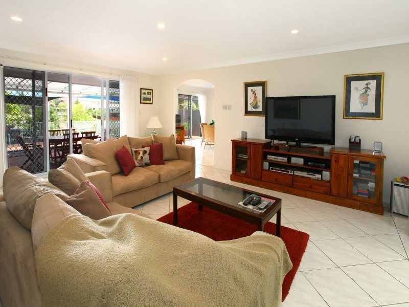 10 Mackay Close, Sorrento QLD 4217