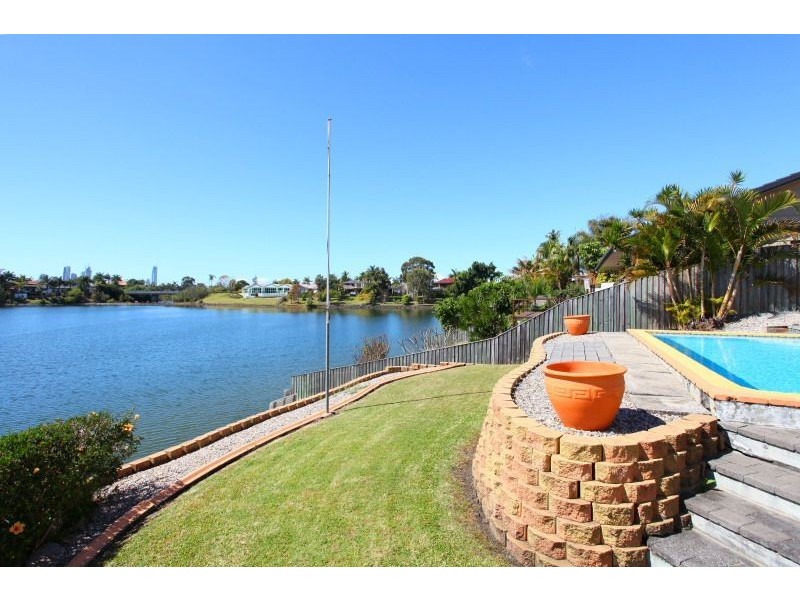 23 Cabana Boulevard, Benowa Waters QLD 4217