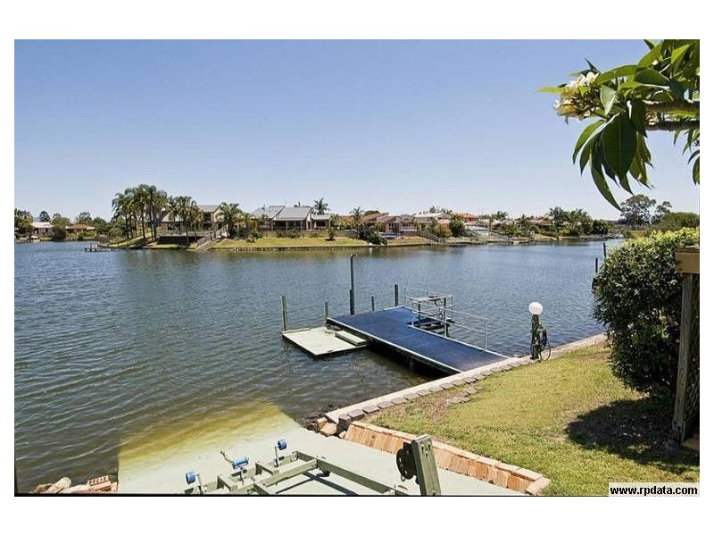 36 Claymore Crescent, Sorrento QLD 4217