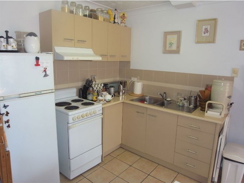 5/7-9 Illawong Street, Chevron Island QLD 4217